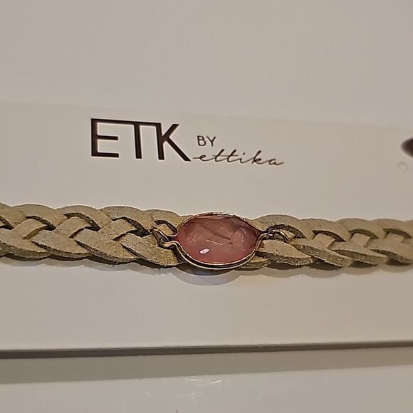 Tan and pink choker NWT - Picture 3 of 8